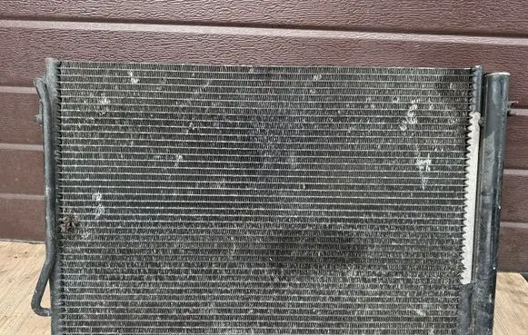 A/C cooling radiator (condenser)