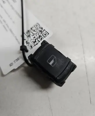 Volkswagen PASSAT B5 Electric window control switch 3B0959855