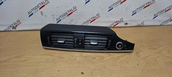 BMW X3 F25 Dash center air vent grill 9184742