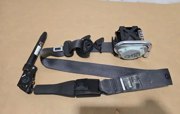 Opel Mokka Front seatbelt 20919346