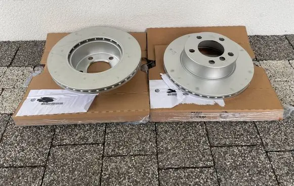 BMW 1 F20 F21 Front brake disc 6792215