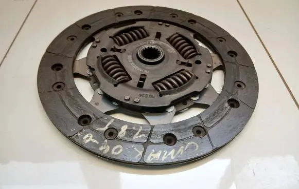 Ford Focus C-MAX Clutch pressure plate 322030310