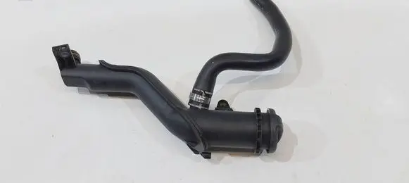 Ford Focus Oil fill pipe 9654733980
