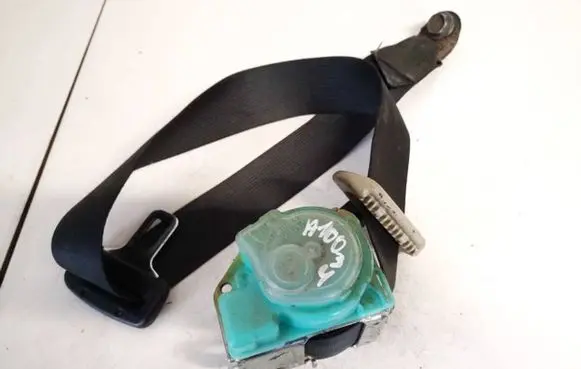 Nissan Note (E11) Rear seatbelt 888449u05a