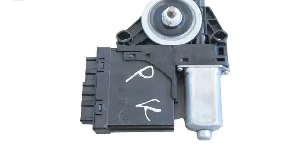 Volvo XC90 Front door window regulator motor 31453356