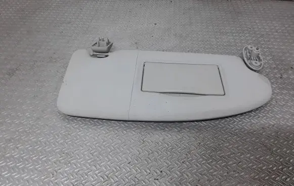 Ford Focus Sun visor