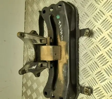 Mercedes-Benz E W212 EGR valve cooler bracket A2122404102