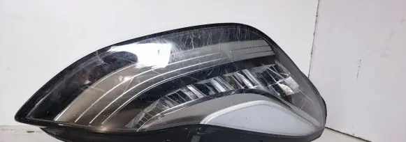 Tesla Model Y Headlight/headlamp 107737200L