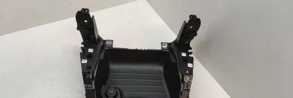 Peugeot 2008 II Center console 9830140180