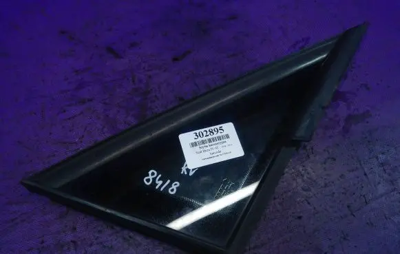 Seat Ibiza IV (6J,6P) Rear side window