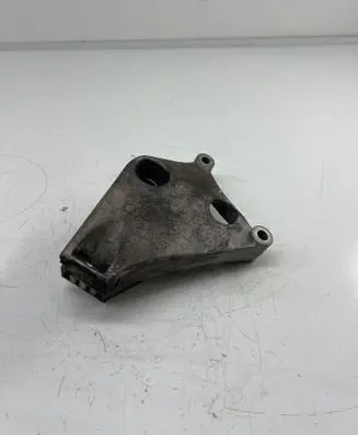 BMW 3 GT F34 Engine mounting bracket 6788611