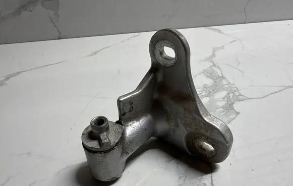 Mercedes-Benz A W176 Rear door lower hinge