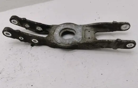 Mercedes-Benz E W213 Front control arm A2053300