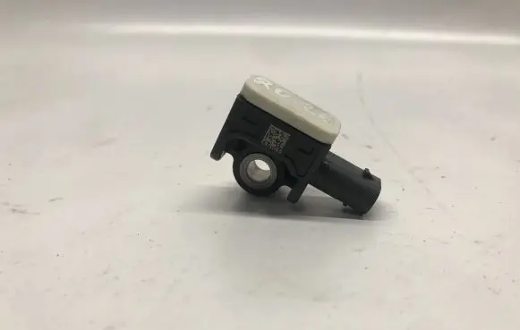 Mercedes-Benz ML W166 Airbag deployment crash/impact sensor A1668210151