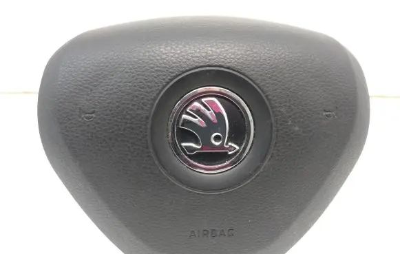 Steering wheel airbag