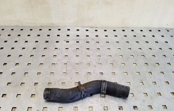 Volkswagen Transporter - Caravelle T4 Engine coolant pipe/hose