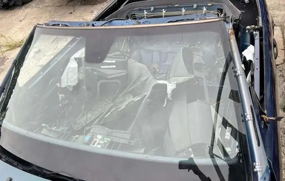Mercedes-Benz SL R129 Front windscreen/windshield window MMAUTKO16978