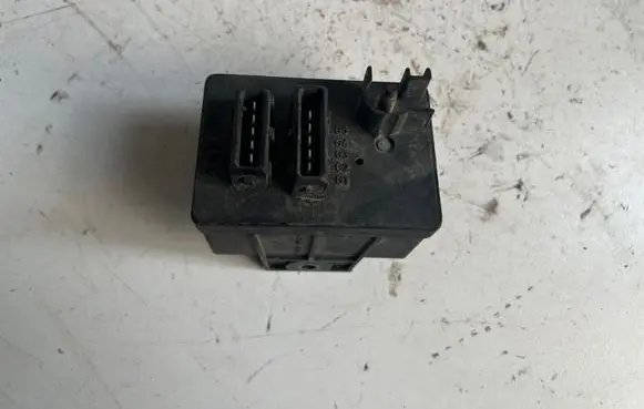 Lancia Lybra Glow plug pre-heat relay 0281003015