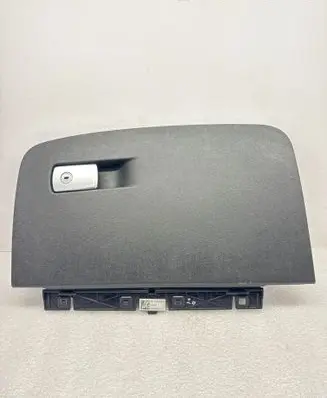 BMW 5 G30 G31 G38 Glove box lid/cover 9375429
