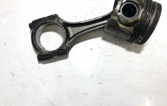 Piston with connecting rod