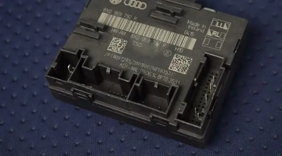 Audi A1 Door control unit/module 8X0959792K