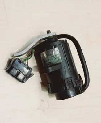BMW 3 E30 Accelerator pedal position sensor 0132009315