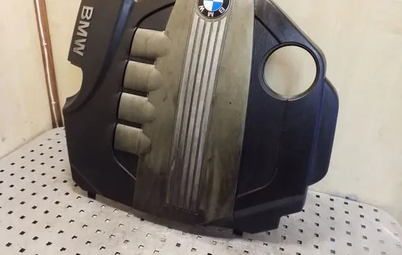 BMW X3 E83 Engine cover (trim)