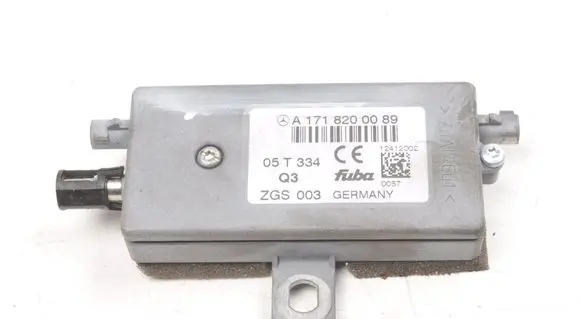 Mercedes-Benz SLK R171 Sound amplifier A1718200089