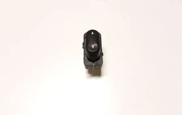 Mazda Tribute Electric window control switch E1206637Y