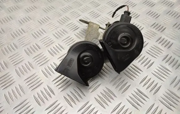 Seat Leon (5F) Horn signal 5Q0951221C 5Q0951223 5F0951182G