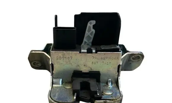 Volkswagen Touareg II Tailgate/trunk/boot lock/catch/latch 7P0827505N 090518 SG7