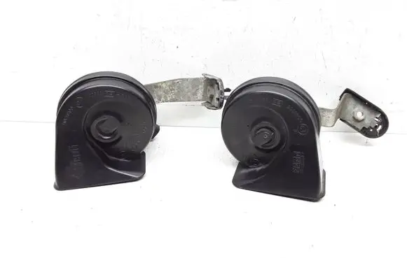 Volvo S60 Horn signal 30796897 30796896