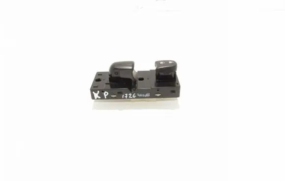 Nissan Qashqai Electric window control switch