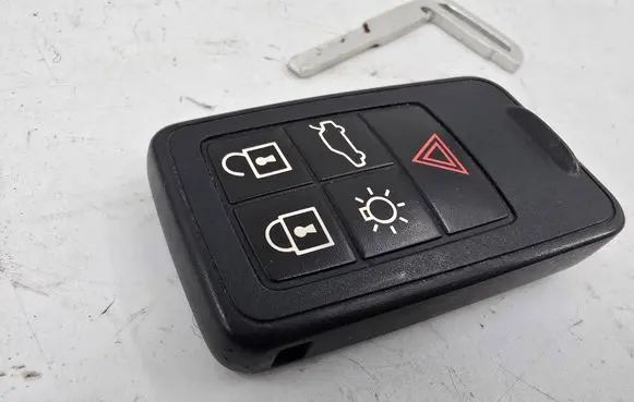 Volvo V60 Ignition key/card 30659607