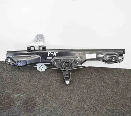 Nissan Qashqai Front door electric window regulator 