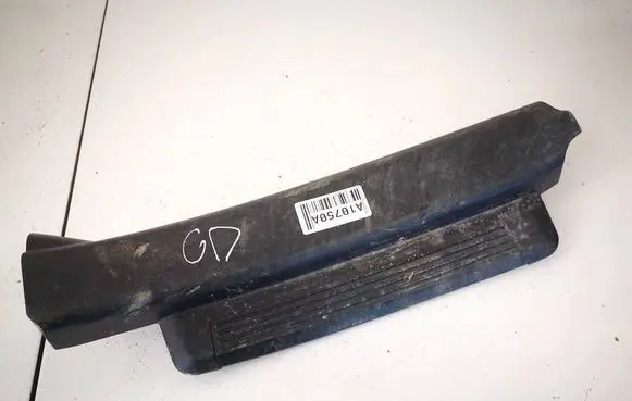 Lexus IS 220D-250-350 Rear sill trim cover 6791753040