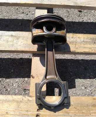 Dodge RAM Piston with connecting rod 248ACA 99L22 S851