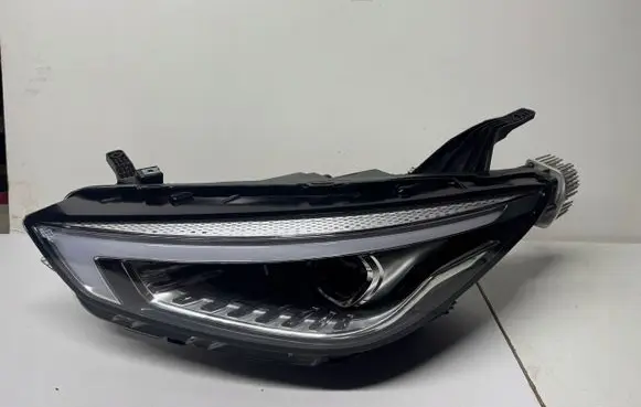 MG ZS Headlight/headlamp 