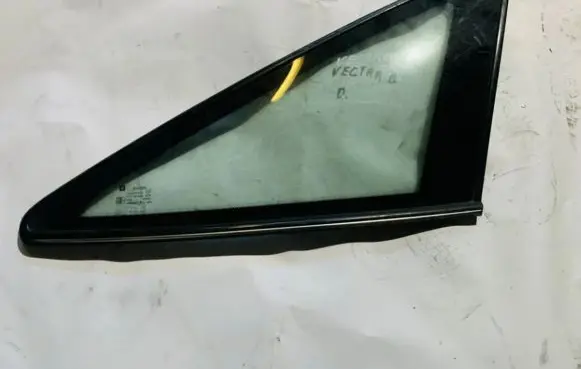 Opel Vectra B Rear side window