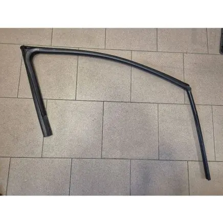 KIA Ceed Rubber seal front door window/glass 