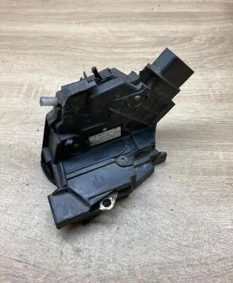 Mazda 3 I Rear door lock 3N6AA26412BN BP4K72 RIGHTSIDE