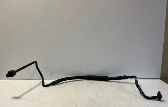 Volvo V70 Air conditioning (A/C) pipe/hose 08687569