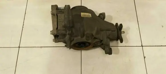 Mercedes-Benz CL C216 Rear differential A2213503914