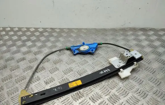Seat Exeo (3R) Rear window lifting mechanism without motor 8E0839461C
