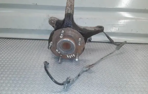Hyundai Santa Fe Front wheel hub spindle knuckle 