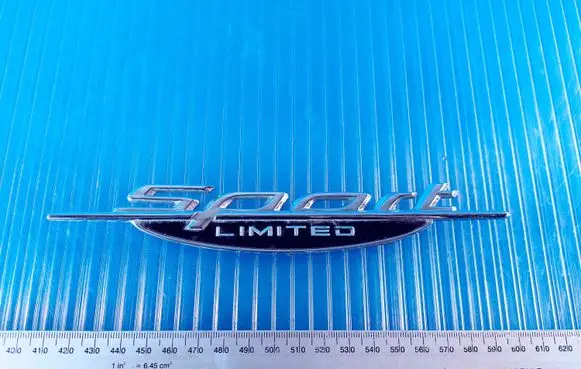 Mercedes-Benz G W463 2nd Gen Manufacturers badge/model letters NOCODE