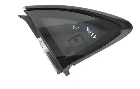 Porsche Taycan 9J1 Rear side window 9J0845297AS 260420211000