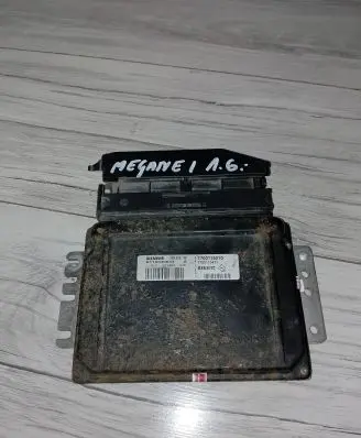 Renault Megane I Engine control unit/module ECU S110030034