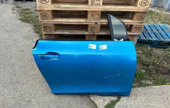 BMW i3 Front door 24436317