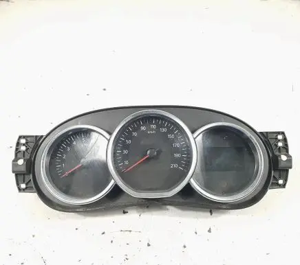 Dacia Sandero Speedometer (instrument cluster)